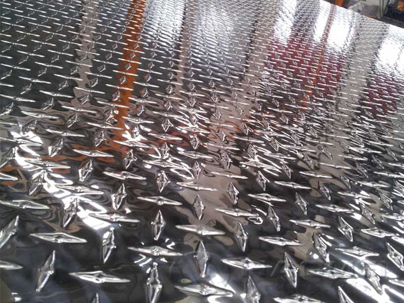 1000 5-bar Aluminum Tread Plate images