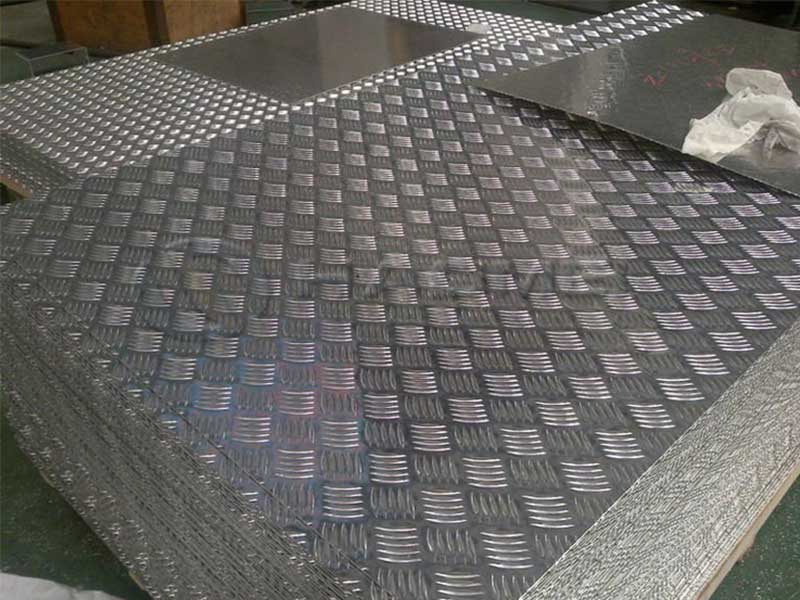 6000 5-bar Aluminum Tread Plate images